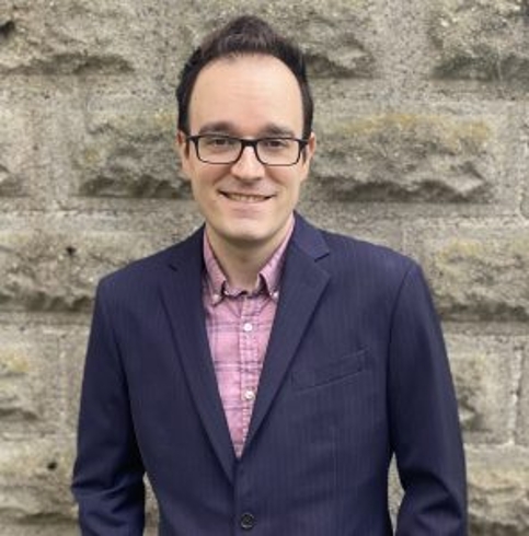 Headshot of Jon Azzariti.