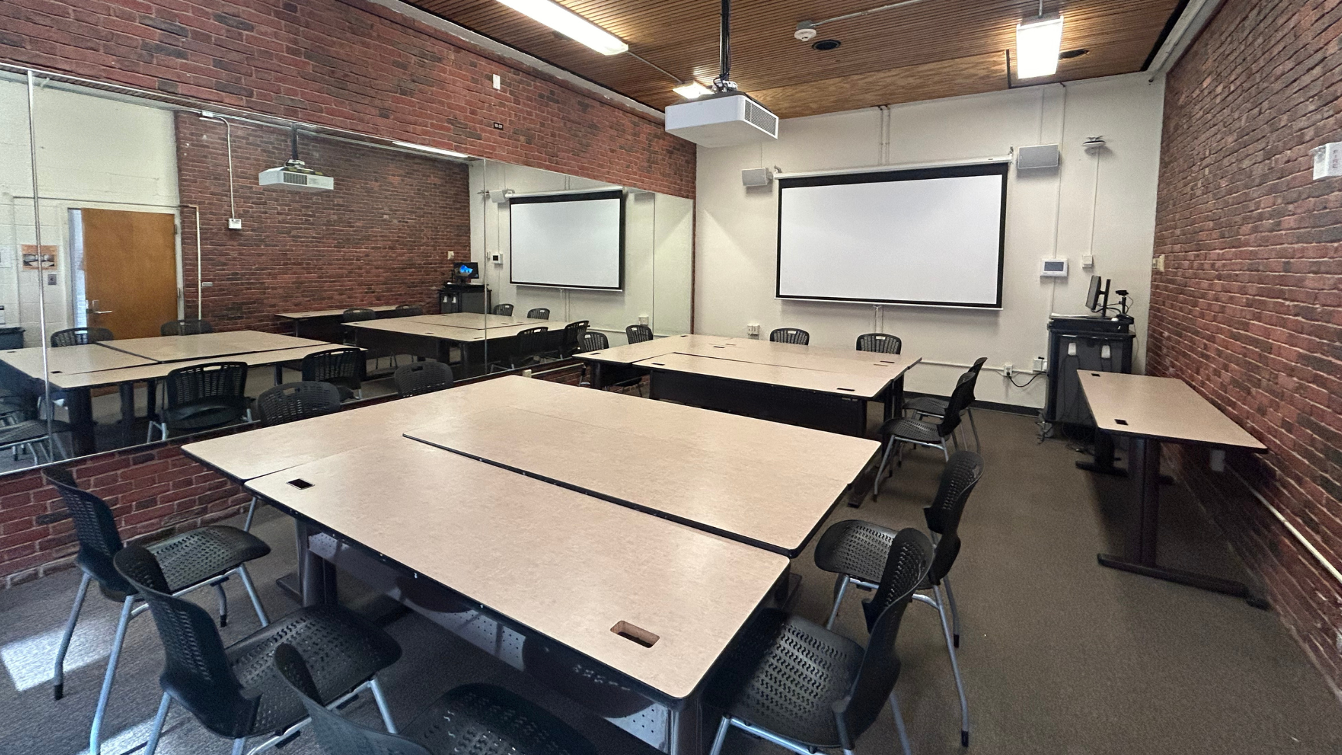 Image of the ICC classroom.